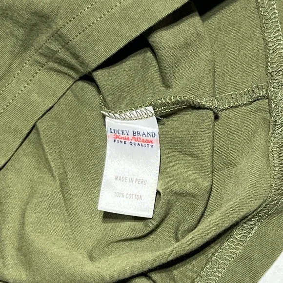 Lucky Brand old four leaf whiskey Tshirt size Small - Picture 4 of 4